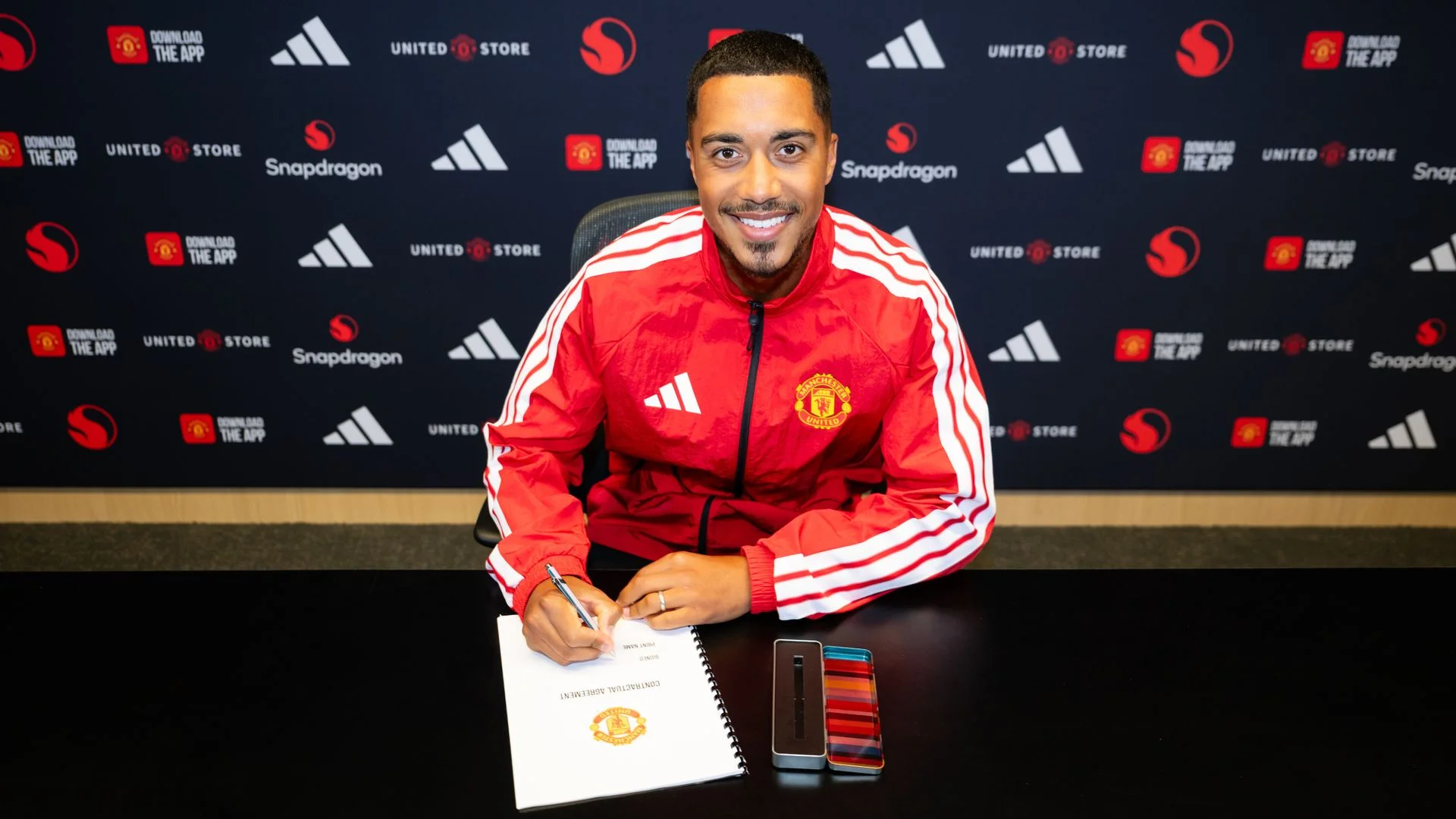 Youri Tielemans Signs with Manchester United in £36m Deal