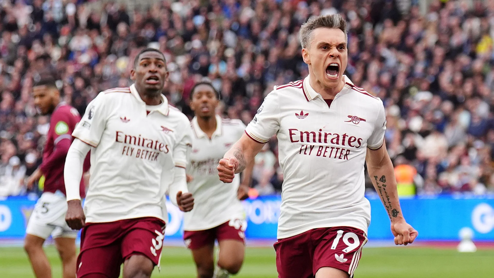 Leandro Trossard Transfers from Arsenal to Besiktas for £17 Million